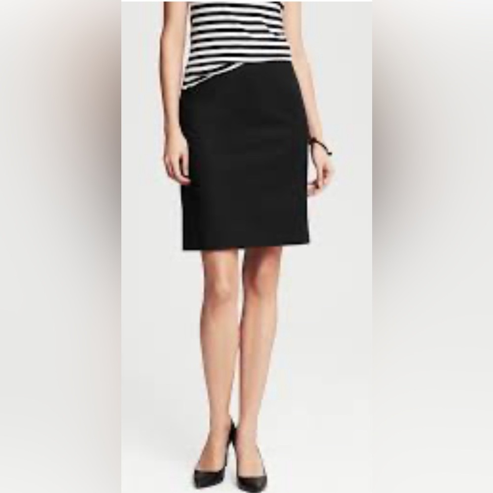 🆕 BANANA REPUBLIC Women’s Black Stretch Pencil Skirt, NWT size 2